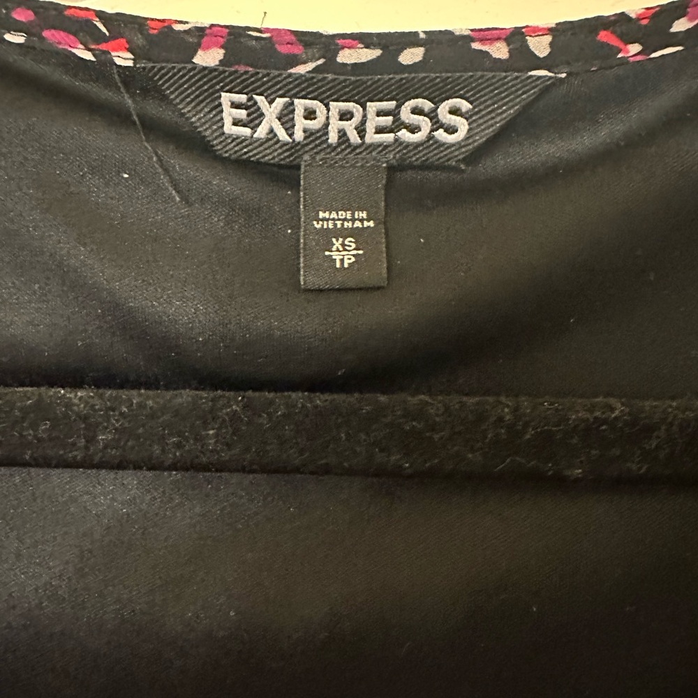 Express Romper - Picture 2 of 2